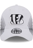 New Era Cincinnati Bengals Mens Active Arrow Stitch 39THIRTY Flex Hat