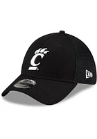 New Era Cincinnati Bearcats Mens Black and White Logo 39THIRTY Flex Hat