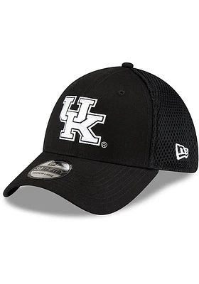 New Era Kentucky Wildcats Mens Black and White Logo 39THIRTY Flex Hat