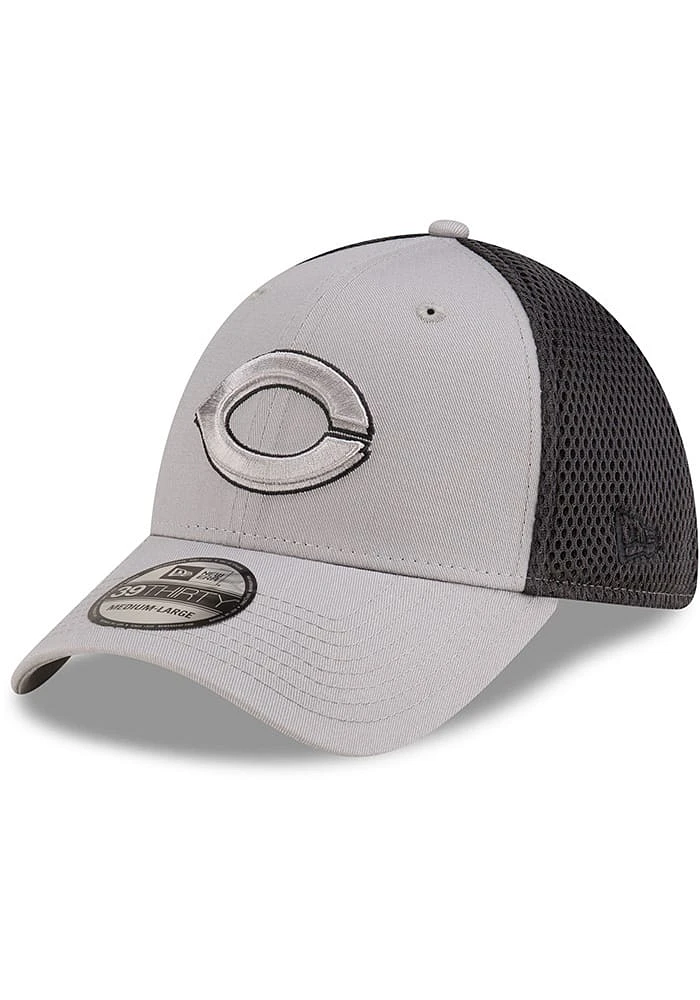 New Era Cincinnati Reds Mens Graphite and Grey Tonal Logo 39THIRTY Flex Hat