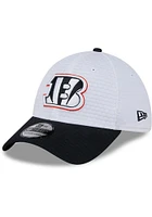 New Era Cincinnati Bengals Mens 2024 Training Camp 39THIRTY Flex Hat