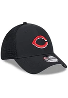 New Era Cincinnati Reds Mens Black Team Tone 39THIRTY Flex Hat