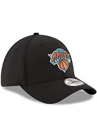 New Era York Knicks Mens Black Team Classic 39THIRTY Flex Hat