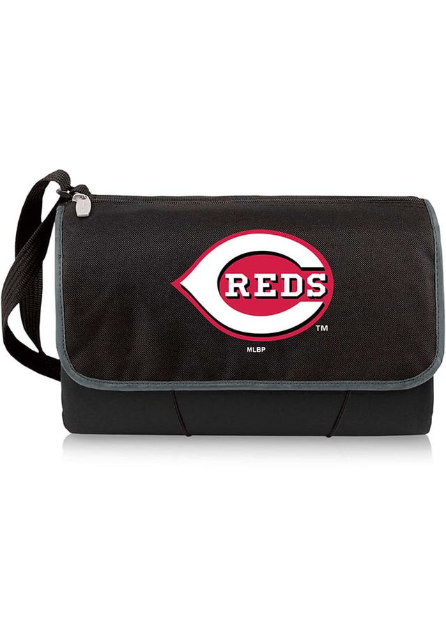 Cincinnati Reds Outdoor Picnic Fleece Blanket