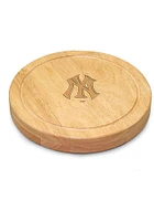 New York Yankees Circo Tool Set and Cheese Cutting Board