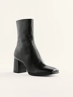 Nari Ankle Boot