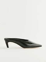 Randi Closed Toe Mule