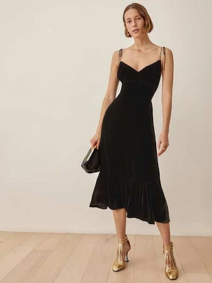 Oda Velvet Dress