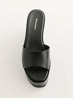 Jordan Wedge Sandal