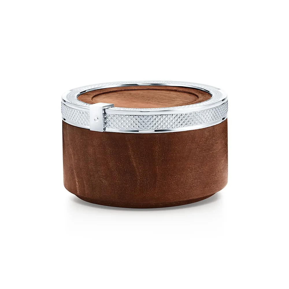 Diamond Point Round Box