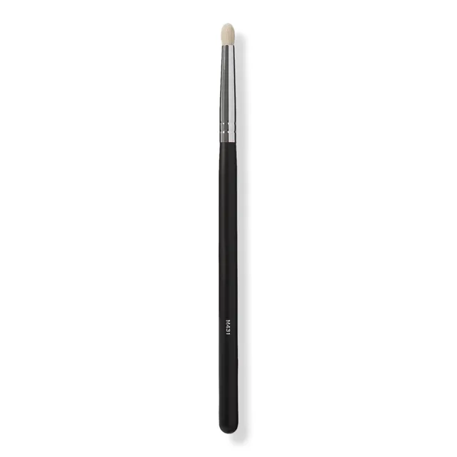 V300 - Cut Crease Detail Brush