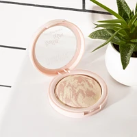 Butter Glow Pressed Powder - Translucent Glow