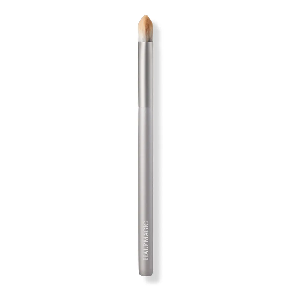 HALF MAGIC Pyramid Eyeshadow Brush