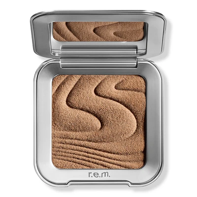 Hypernova Satin Matte Bronzer - Out Of Office