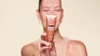 True Match Lumi Glotion Natural Glow Bronzing Enhancer