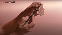 Idole Ultra-Precise Felt Tip Waterproof Liquid Eyeliner