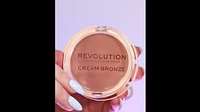 Ultra Cream Bronzer - Light