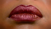 Metallic Everlasting Hyperlight Vegan Transfer-Proof Liquid Lipstick - Queen of Poisons