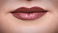 Metallic Everlasting Hyperlight Vegan Transfer-Proof Liquid Lipstick - Queen of Poisons