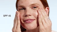 Even Better Clinical Vitamin Makeup Broad Spectrum SPF 45 Foundation