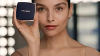 Double Wear Stay-in-Place Matte Powder Foundation