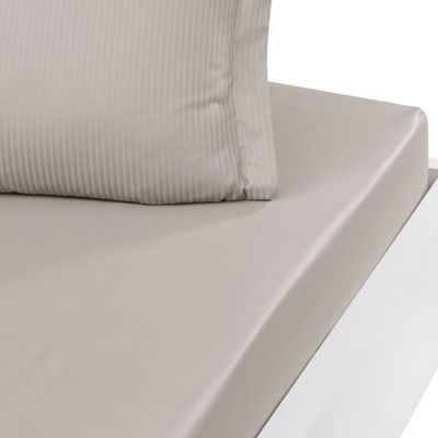 Drap housse uni en satin de coton Taupe 140x190 cm | Maisons du Monde