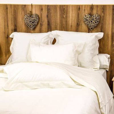 Parure drap plat et taies en percale de coton ivoire 280x290 cm | Maisons du Monde