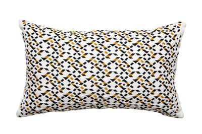 Coussin graphique en coton ocre 30x50 | Maisons du Monde