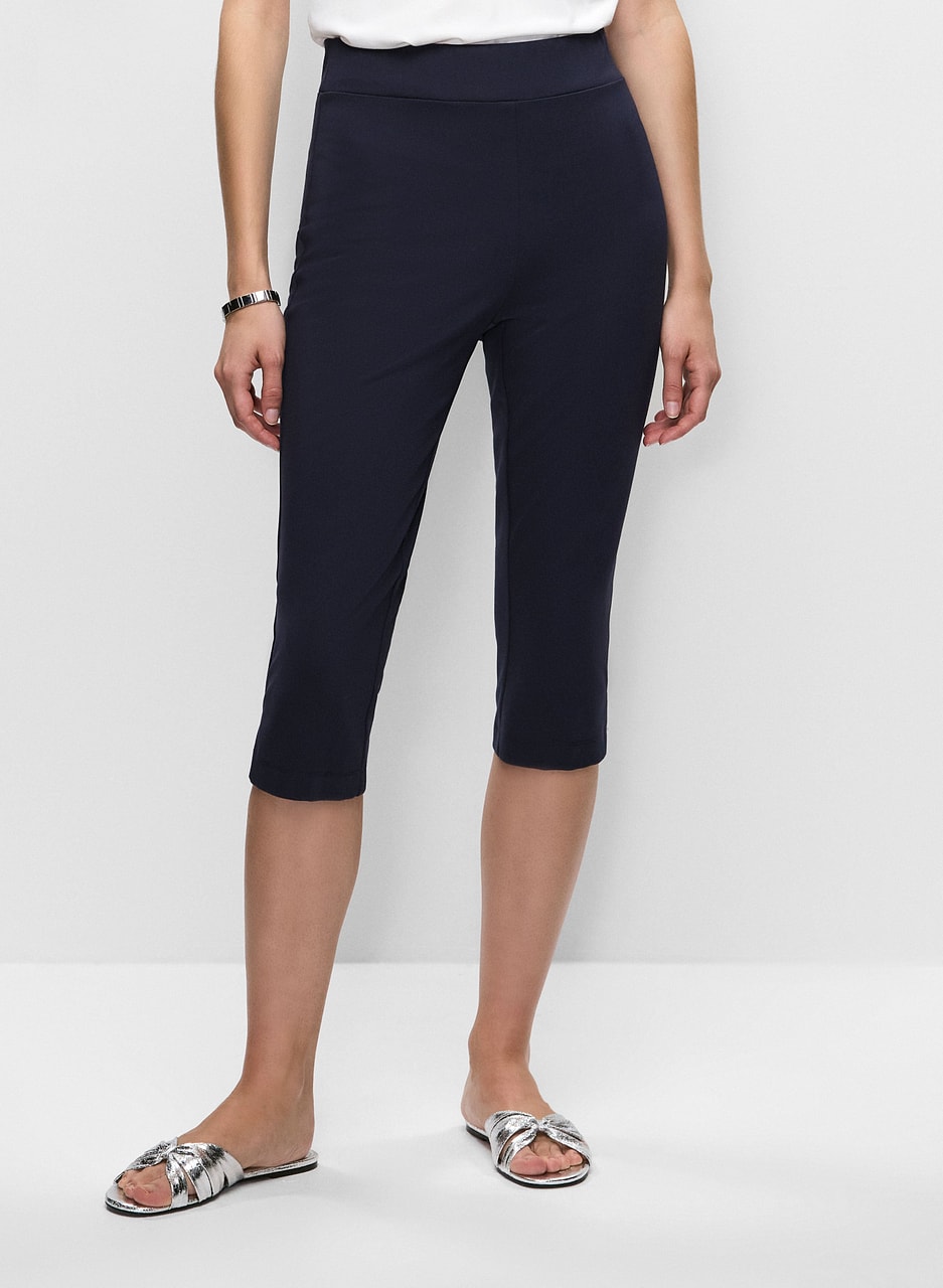 Pull-On Knit Capris