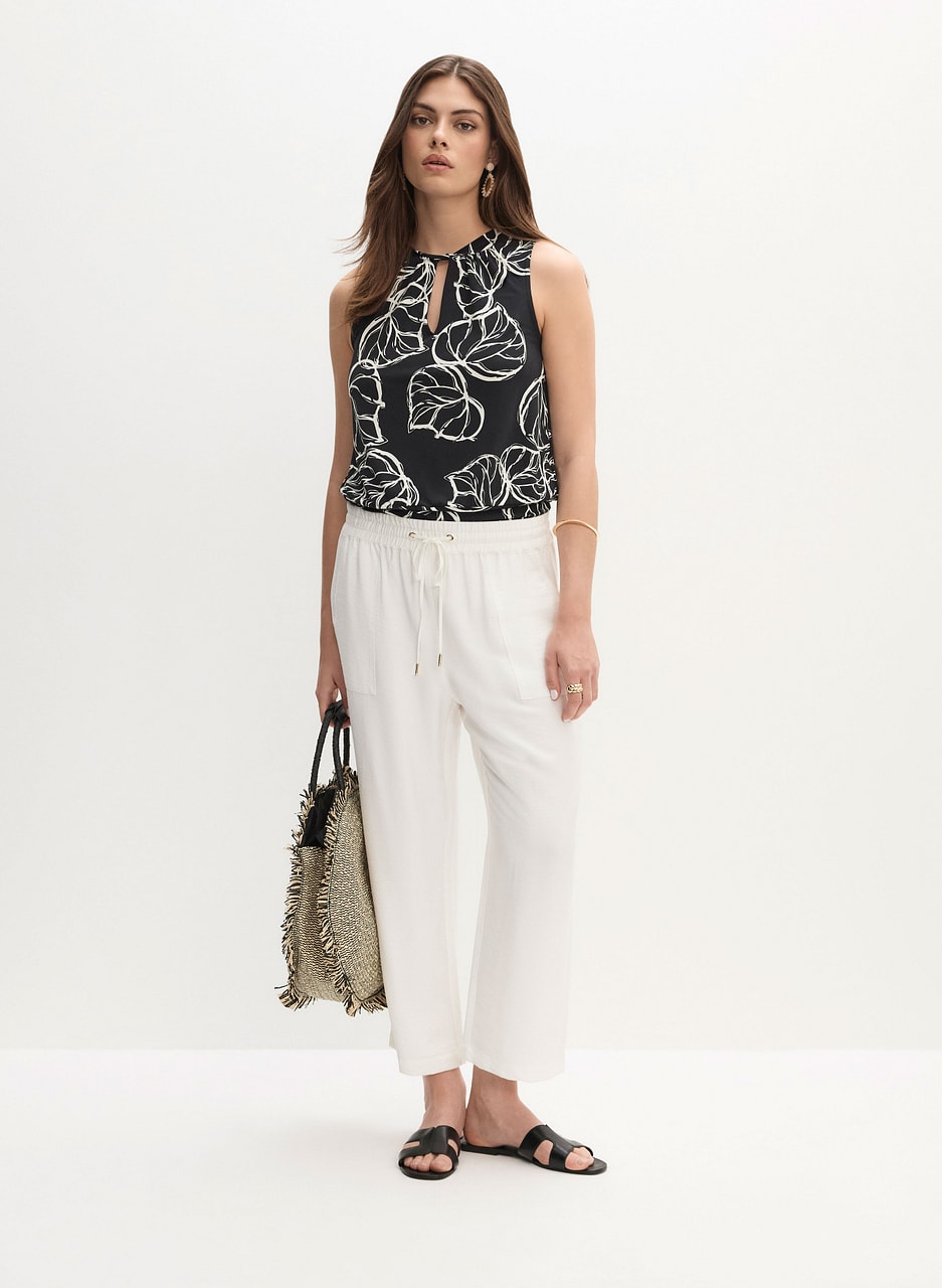 Graphic Leaf Print Top & Pull-On Drawstring Capris