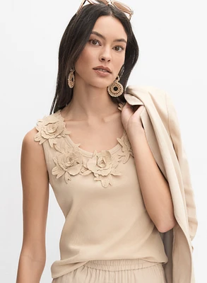 Haut à fleurs en crochet