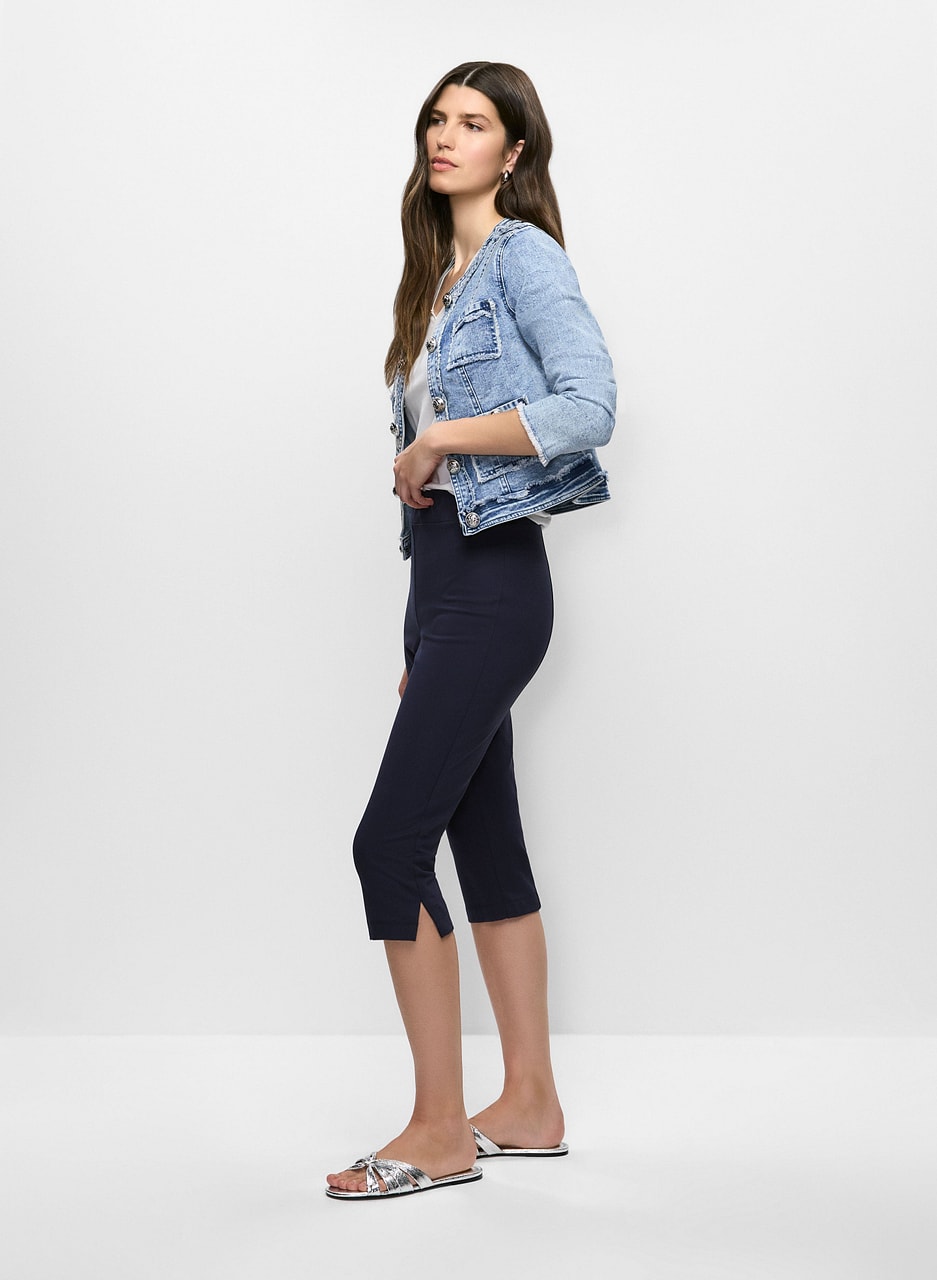 Pull-On Knit Capris