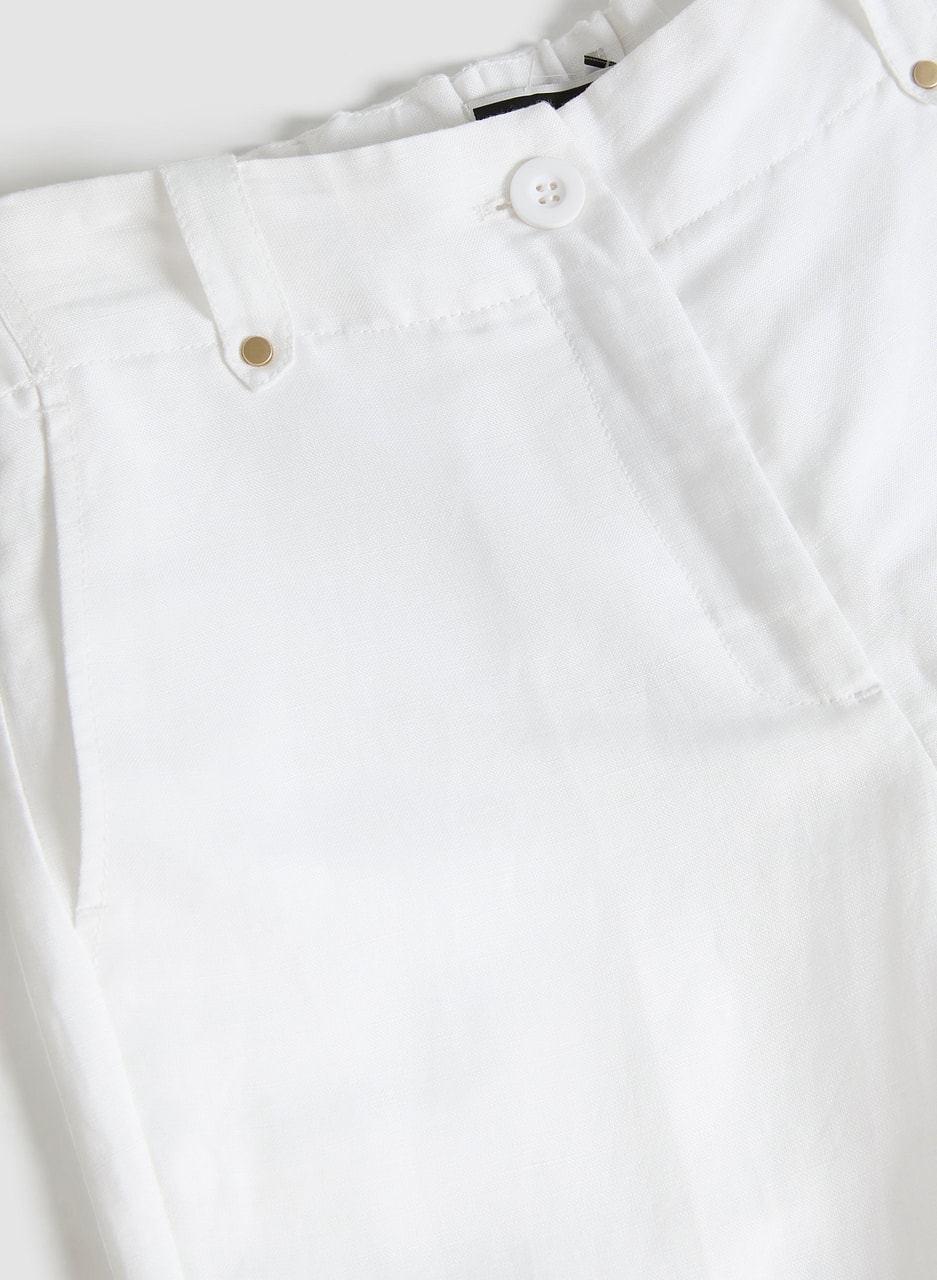 Linen-Blend Capri Pants