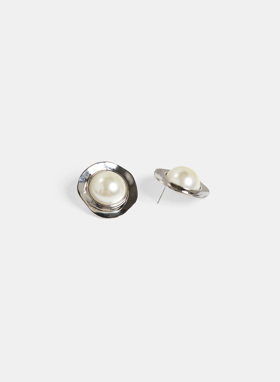 Pearl Centre Button Earrings