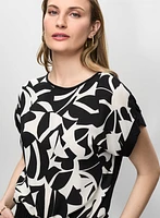 Geometric Print Short Sleeve Top