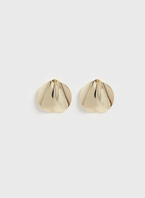 Shell Shaped Button Earrings