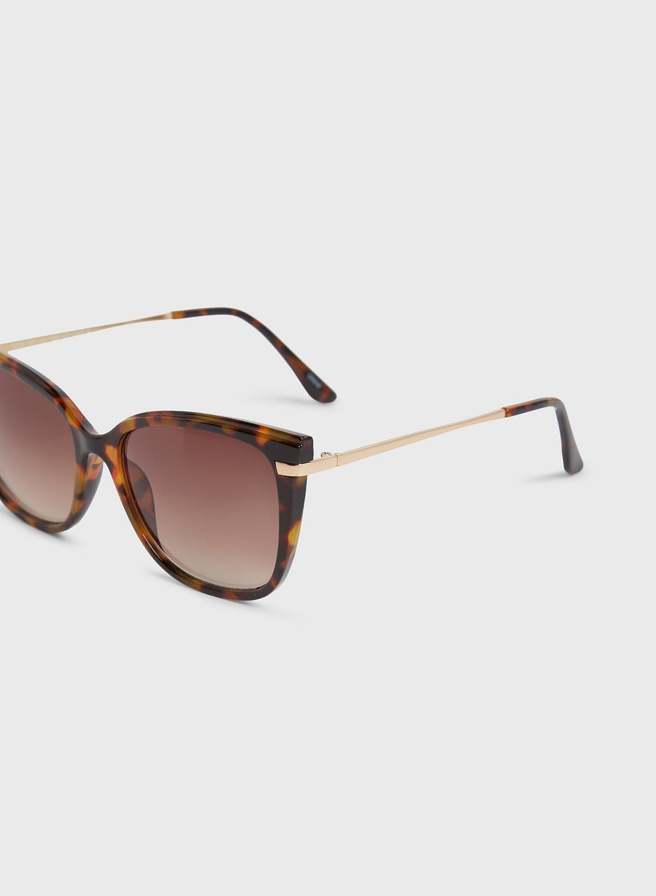 Tortoise Detail Sunglasses