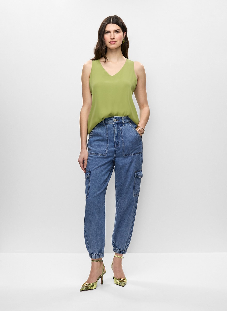 Sleeveless Blouse & Cargo Jeans