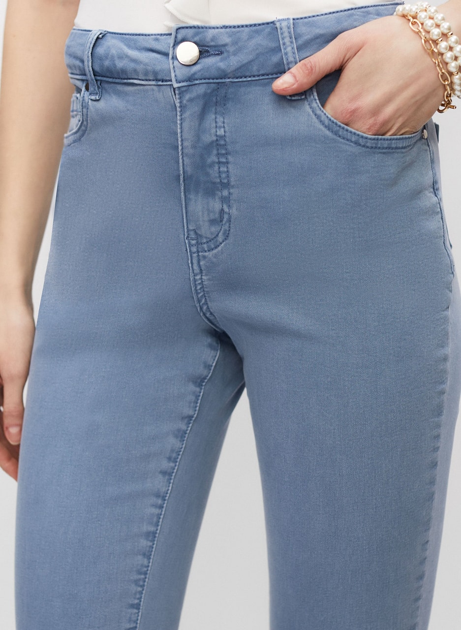 Frank Lyman - Frayed Hem Jeans