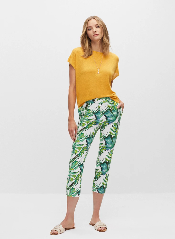 Leaf Print Stretch Capris