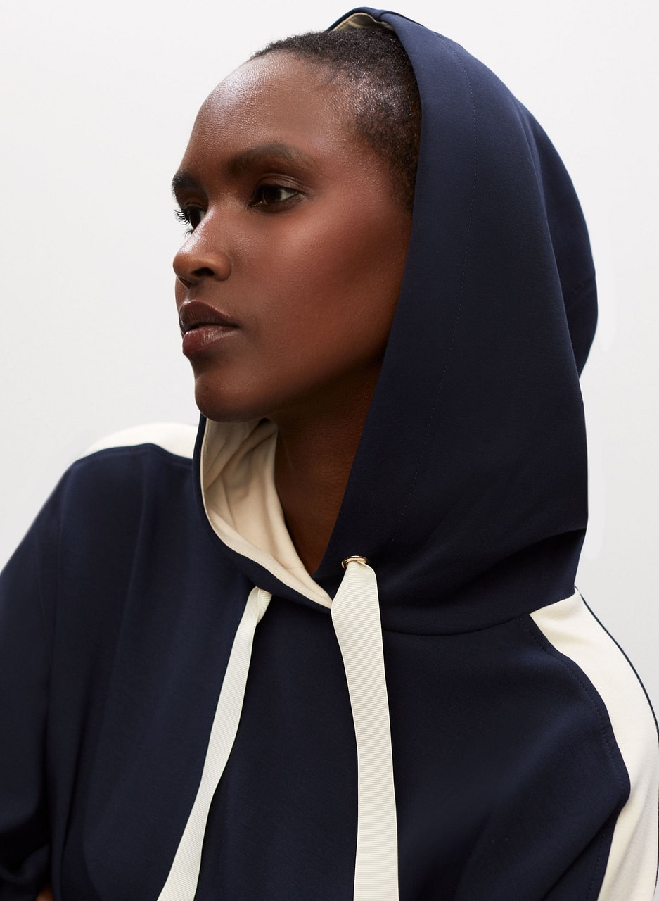 Contrast Hooded Sweatshirt