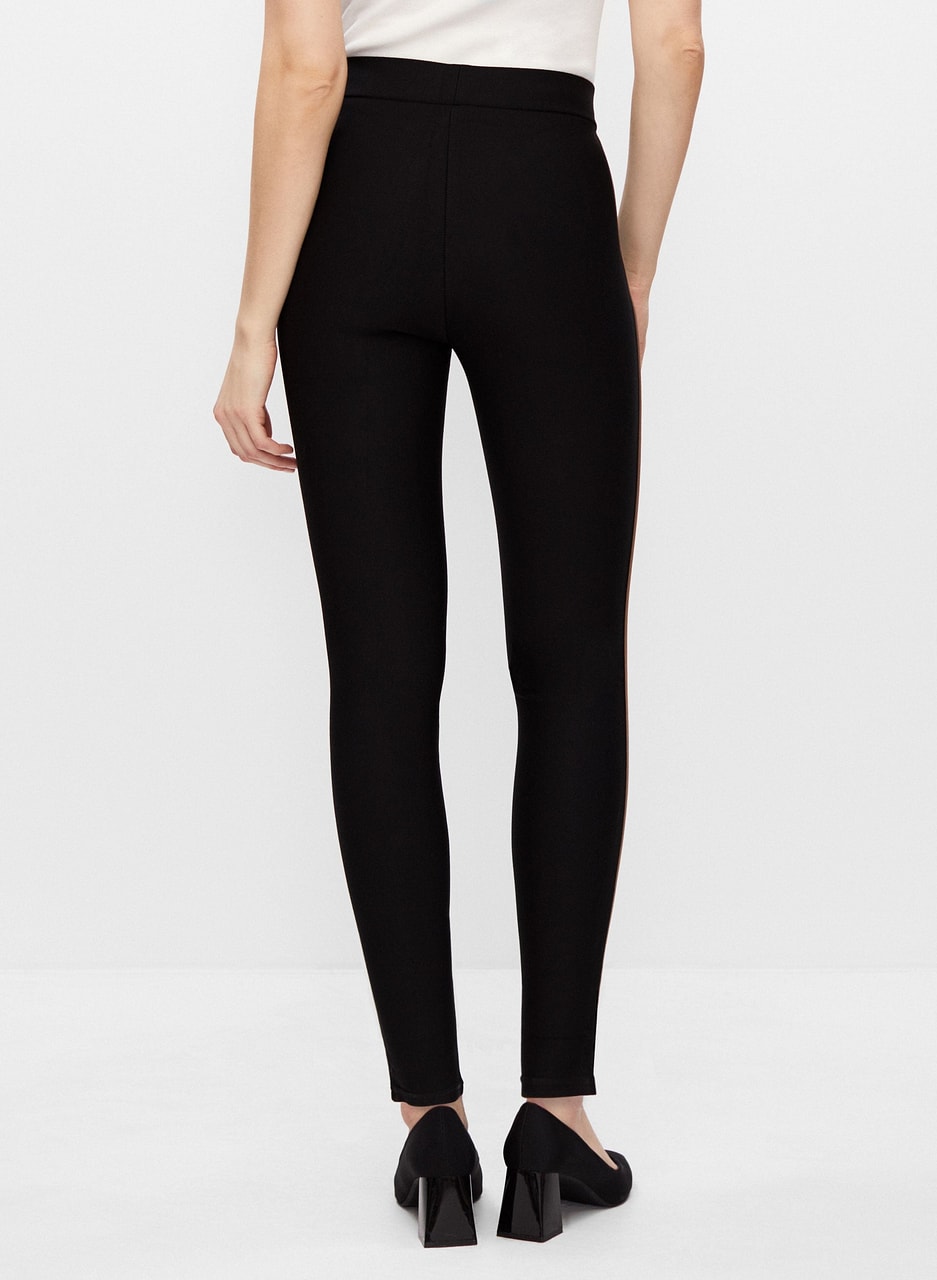 Frank Lyman - Pull-On Slim Leg Pants