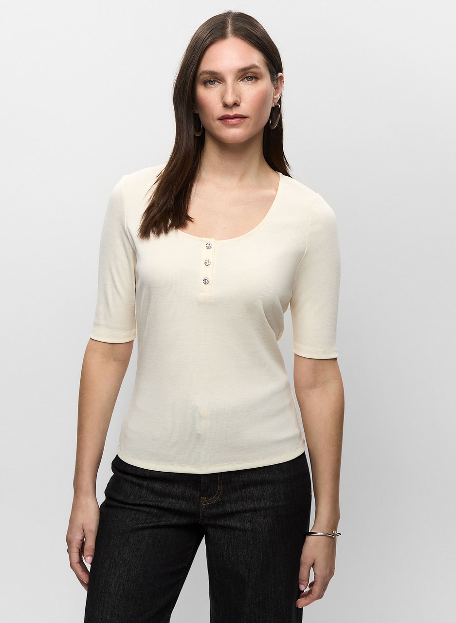 Ribbed Scoop Neck T-Shirt