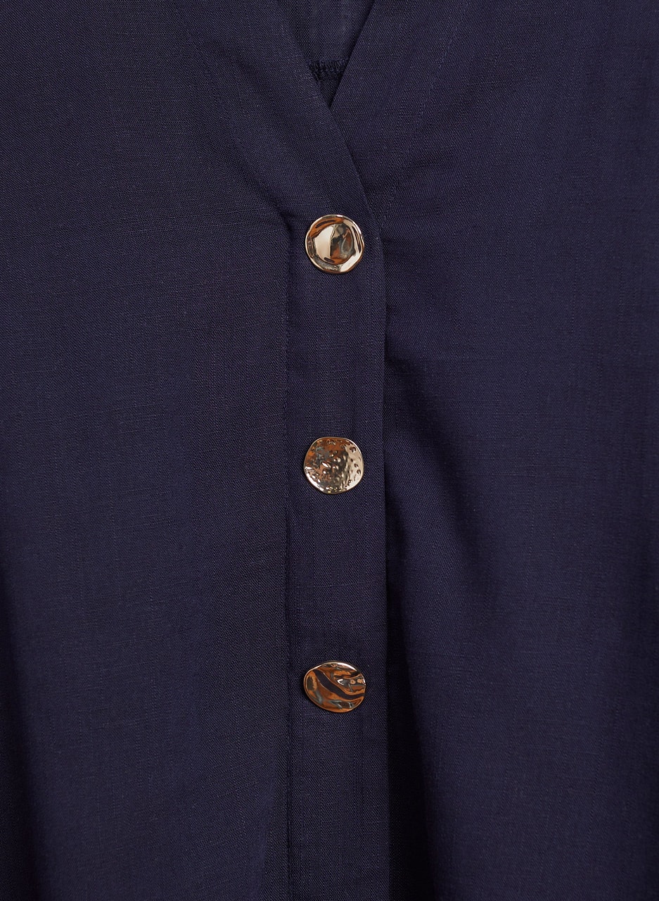 3/4 Sleeve Button Detail Top