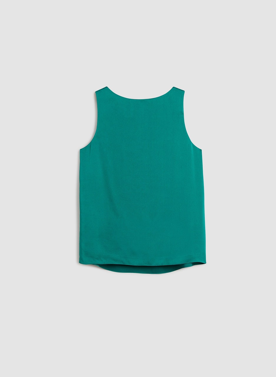 Essential Sleeveless Blouse