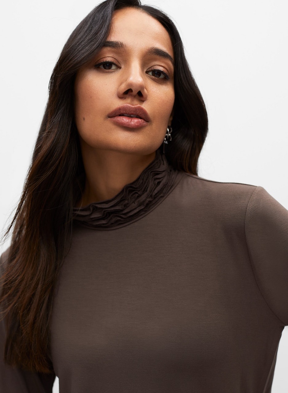 Essential Ruffle Edge Turtleneck Top