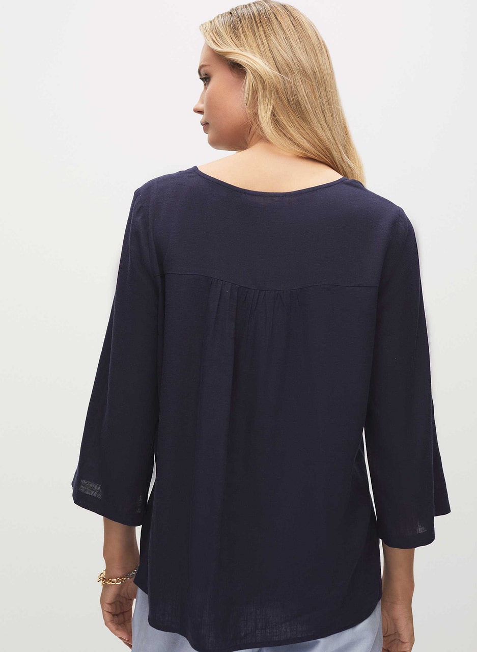 3/4 Sleeve Button Detail Top