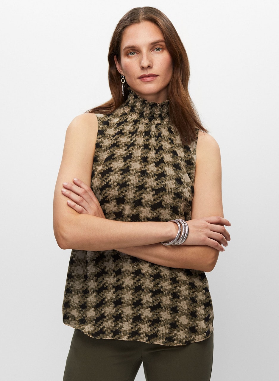 Houndstooth Print Sleeveless Blouse