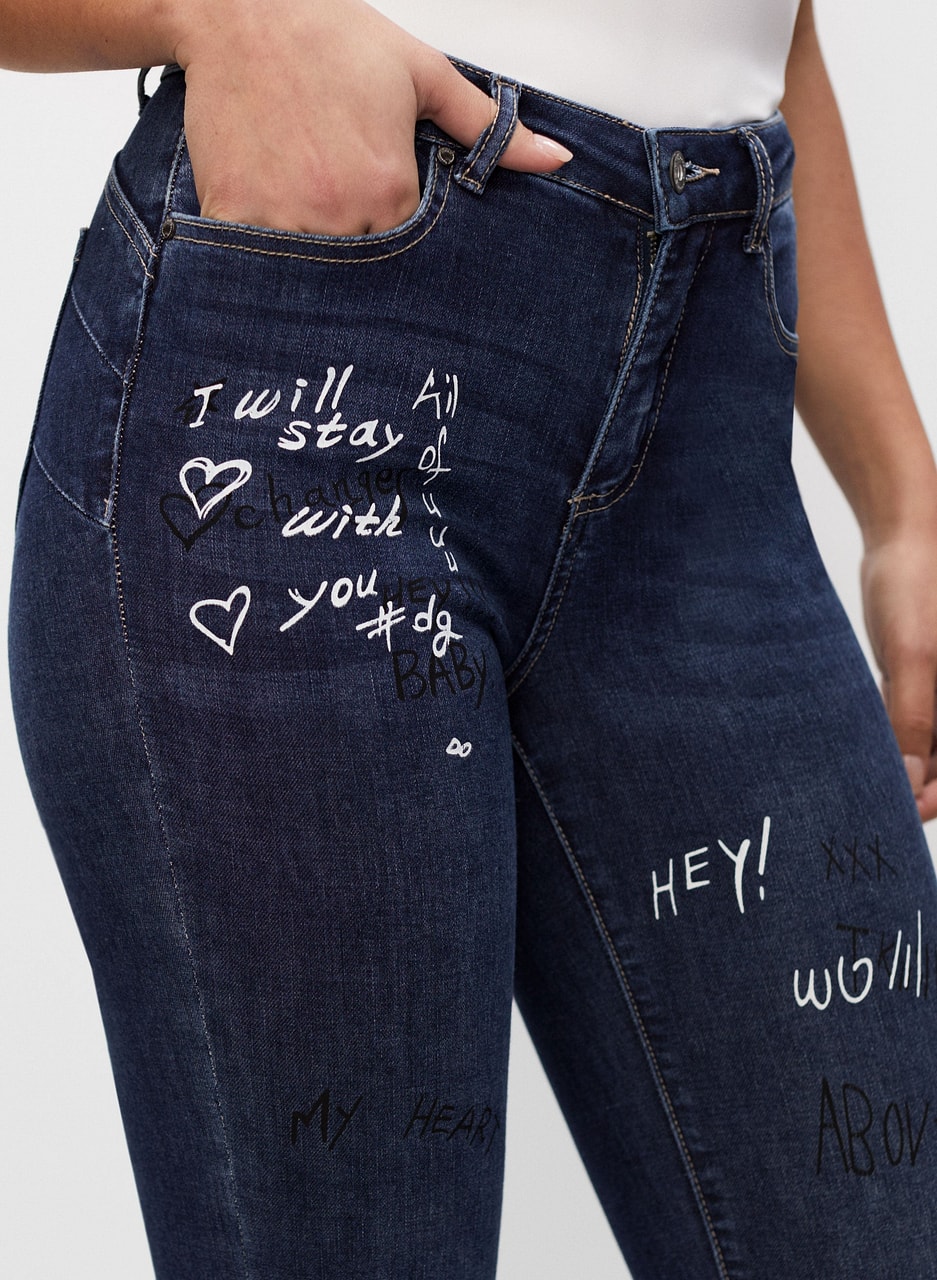 Frank Lyman - Graffiti Print Jeans