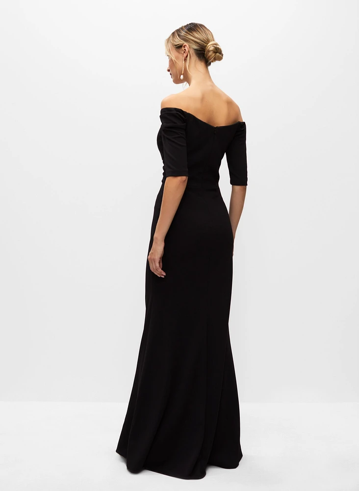 Off-the-Shoulder Sweetheart Neck Gown